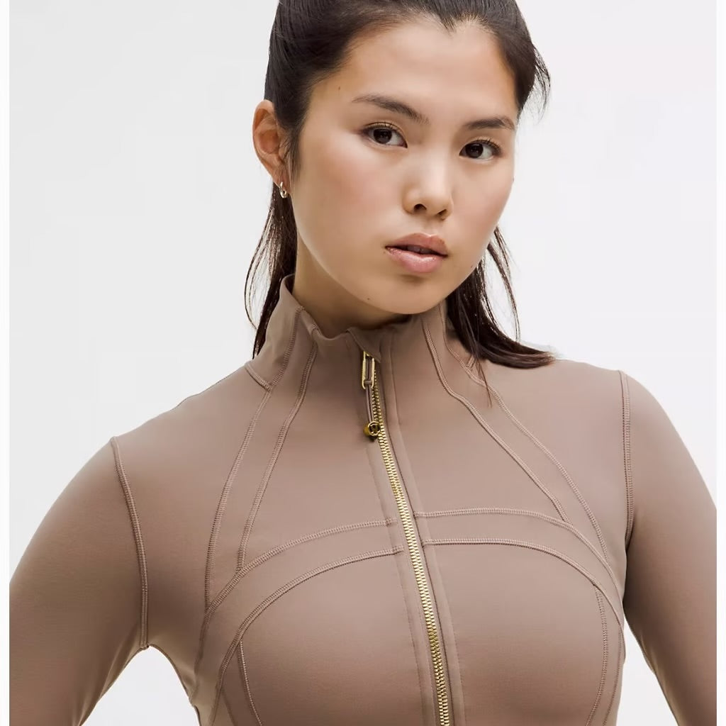 Taupe golden zipper define jacket