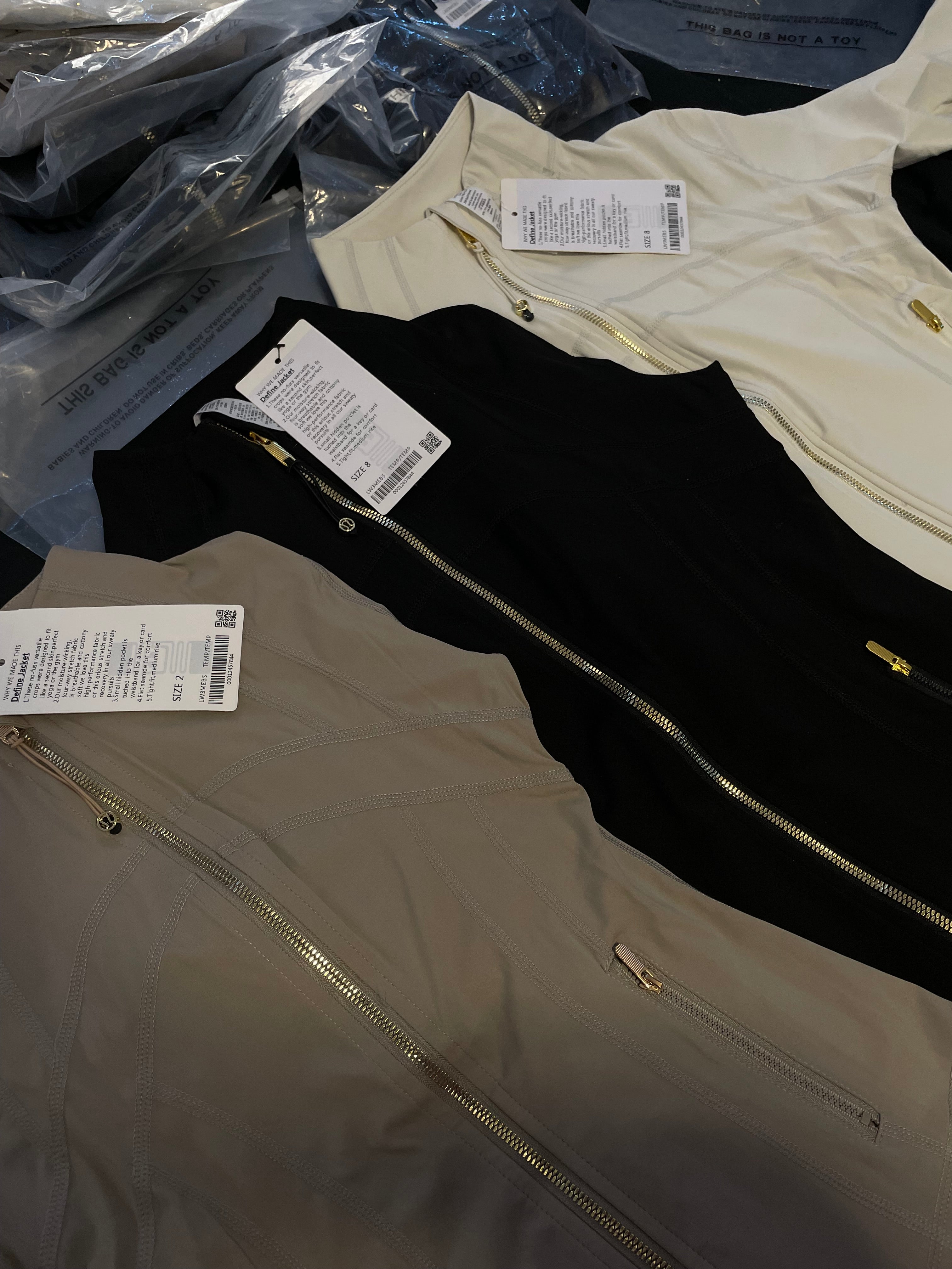 Taupe golden zipper define jacket